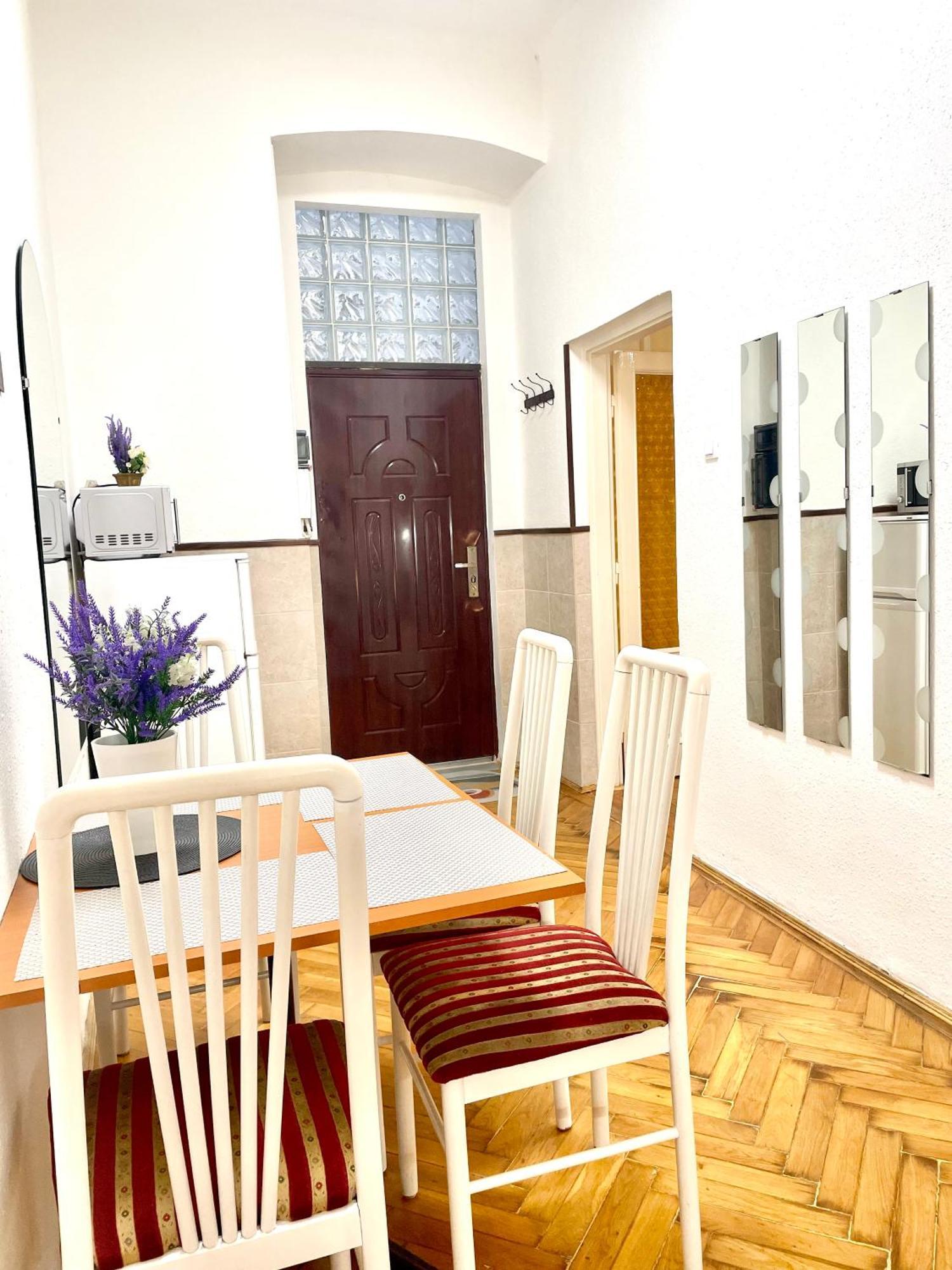 Apartment Big Cosy Near The Famous Westend City Center Budapest